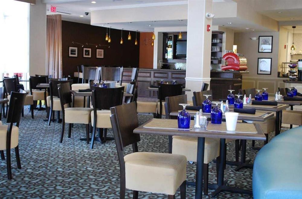 Hilton Garden Inn Lynchburg Restoran gambar