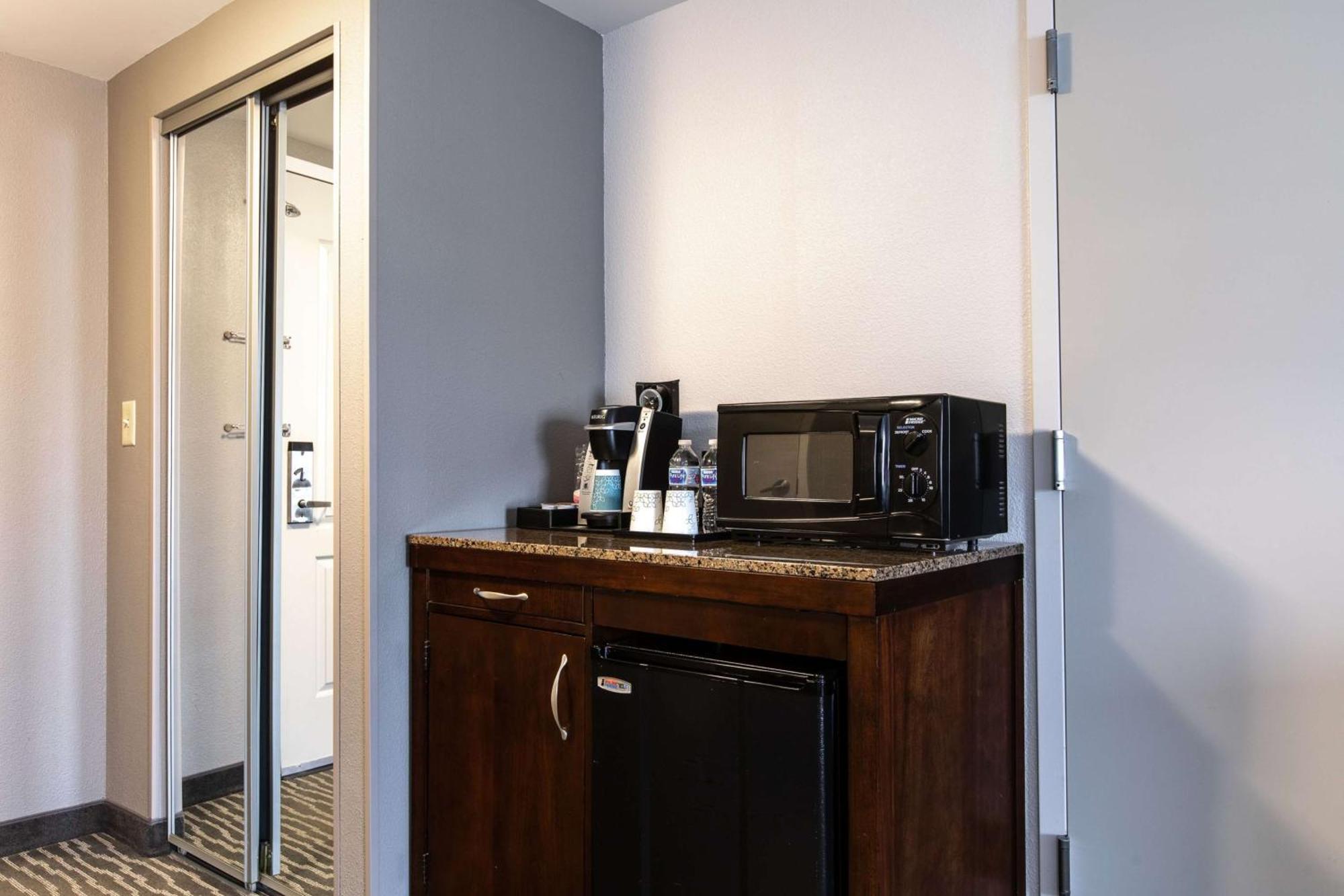 Hilton Garden Inn Lynchburg Luaran gambar